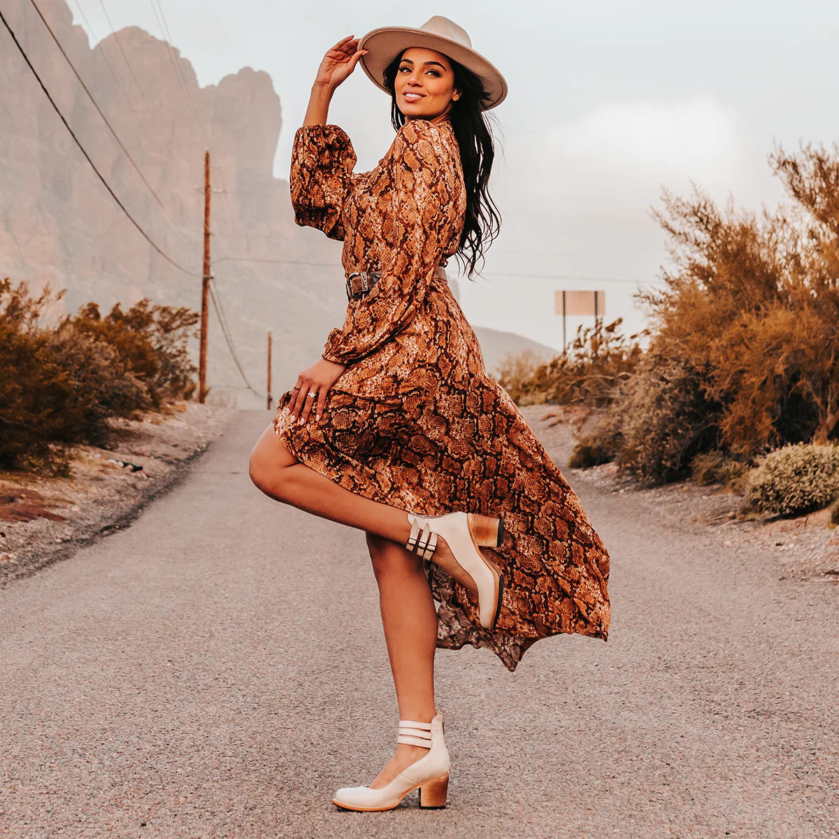 Anne – Støvler med tredobbelt rem til den stilfulde kvinde