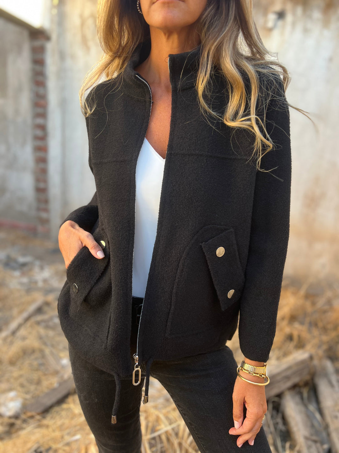 Amalyn™ | Elegancka Kurtka Damska z Regulowanym Fasonem
