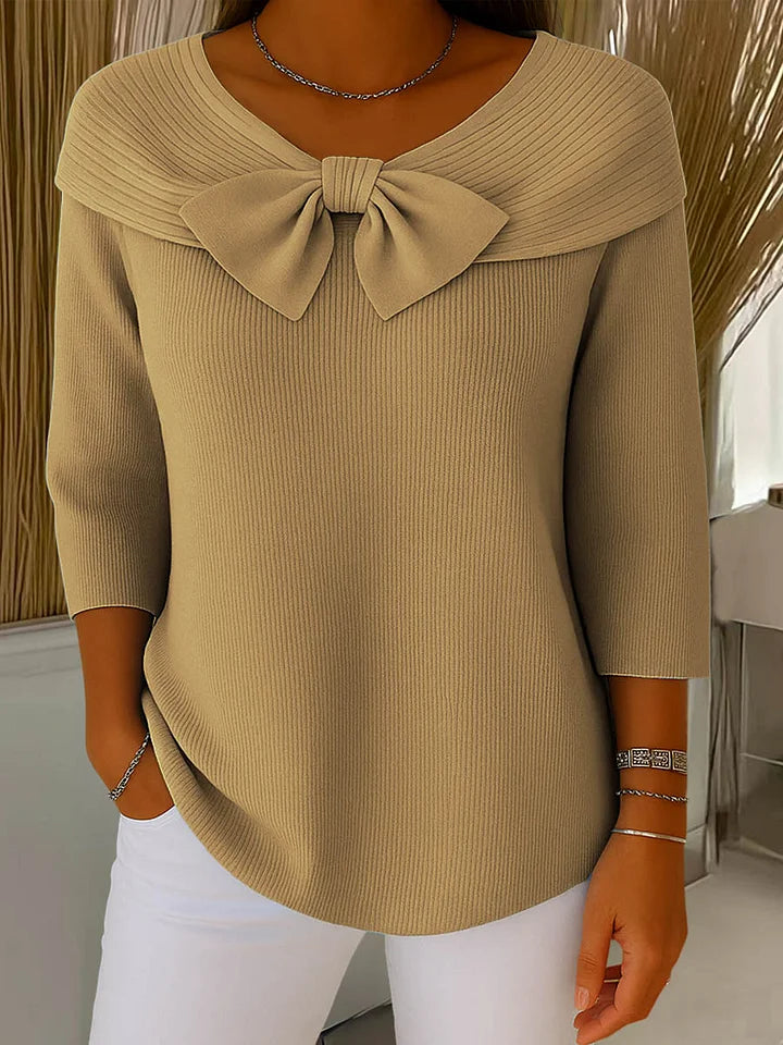 Alina™ | Delikatny top z detalem w postaci kokardy